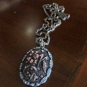 Beautiful Pendant Necklace